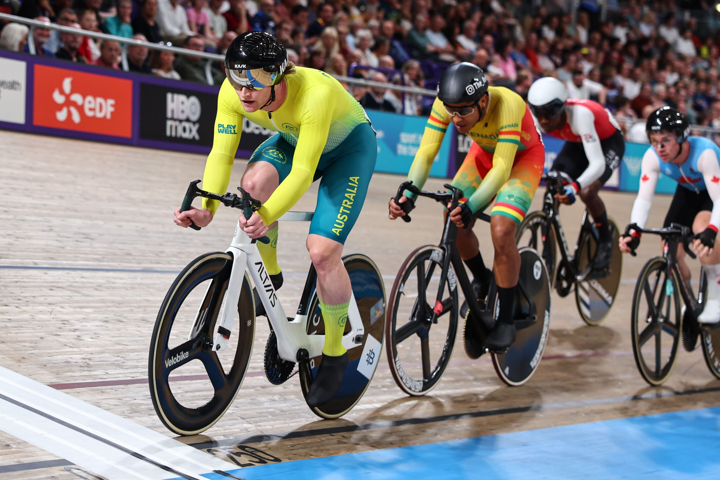 Tom Cornish of Australia racing in the men's scratch race at the Glasgow 2026 Commonwealth Games.